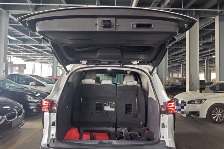 Used Toyota SIENNA 2023 2.5L Hybrid Comfort Edition Trunk