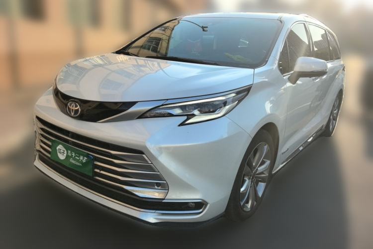 Used Toyota SIENNA 2023 2.5L Hybrid Platinum Edition Guazi used car, China used car export, Used car for sale, Used cars, Cheapest cars for sale