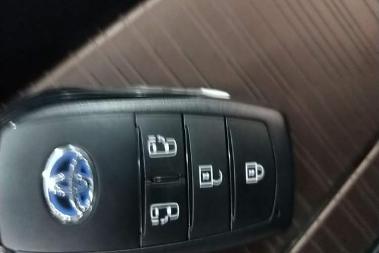 Used Toyota SIENNA 2023 2.5L Hybrid Comfort Edition Vehicle Key