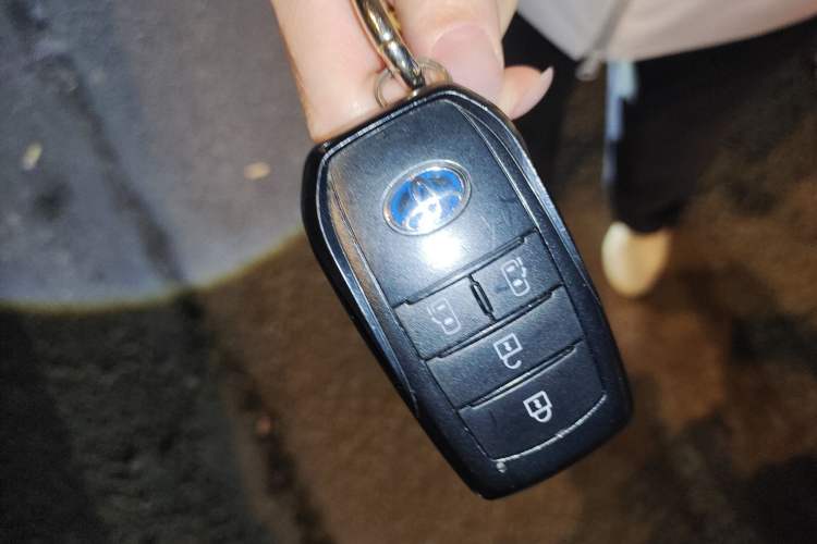 Used Toyota SIENNA 2023 2.5L Hybrid Comfort Edition Vehicle Key