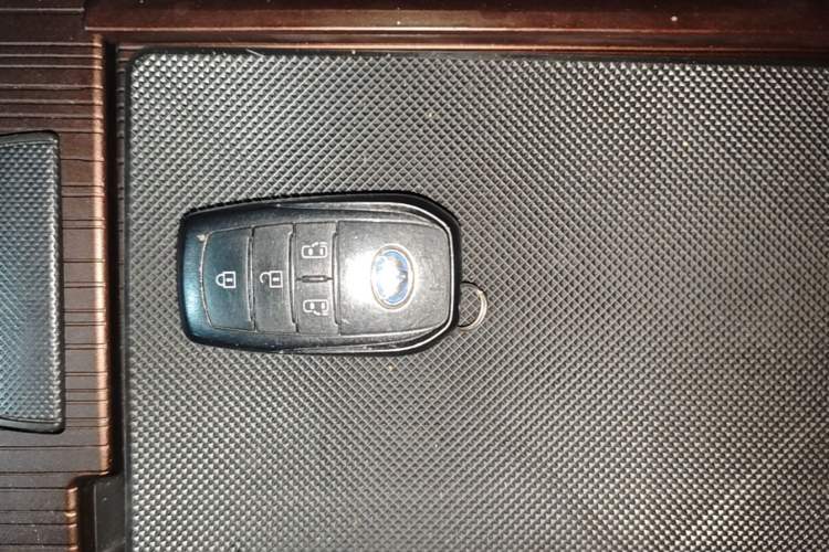 Used Toyota SIENNA 2023 2.5L Hybrid Comfort Edition Vehicle Key
