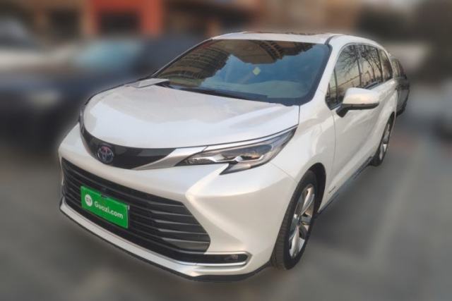 Used Toyota SIENNA 2023 2.5L Hybrid Deluxe Edition