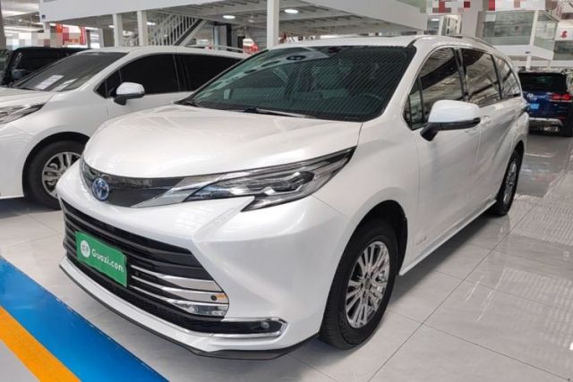Used Toyota SIENNA 2023 2.5L Hybrid Comfort Edition