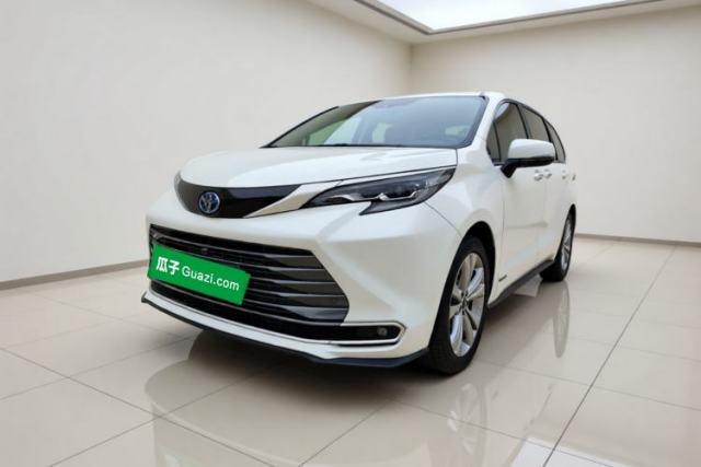 Used Toyota SIENNA 2023 2.5L Hybrid Ultimate Edition