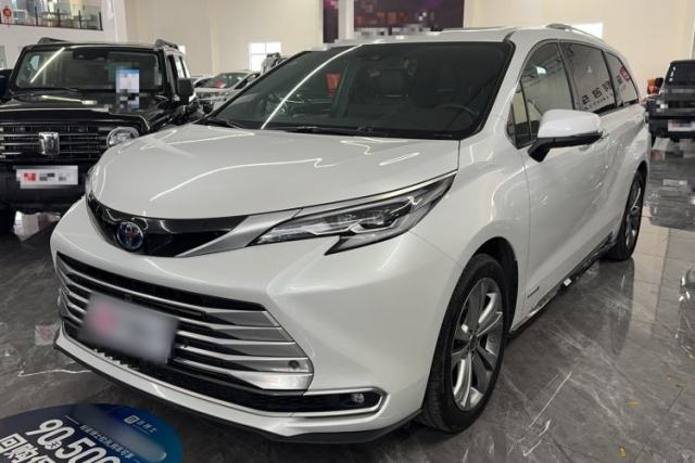 Used Toyota SIENNA 2023 2.5L Hybrid Platinum Edition