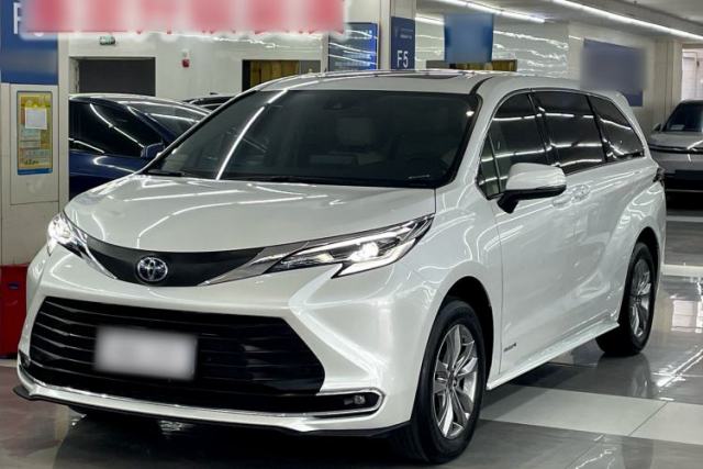 Used Toyota SIENNA 2023 2.5L Hybrid Comfort Edition