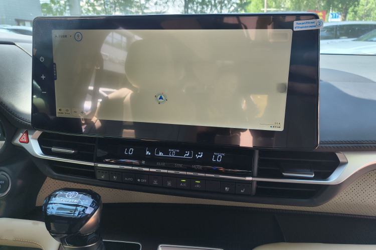 Used Toyota SIENNA 2024 2.5L Hybrid Four-Wheel Drive Prestige Edition Audio And AC Panel