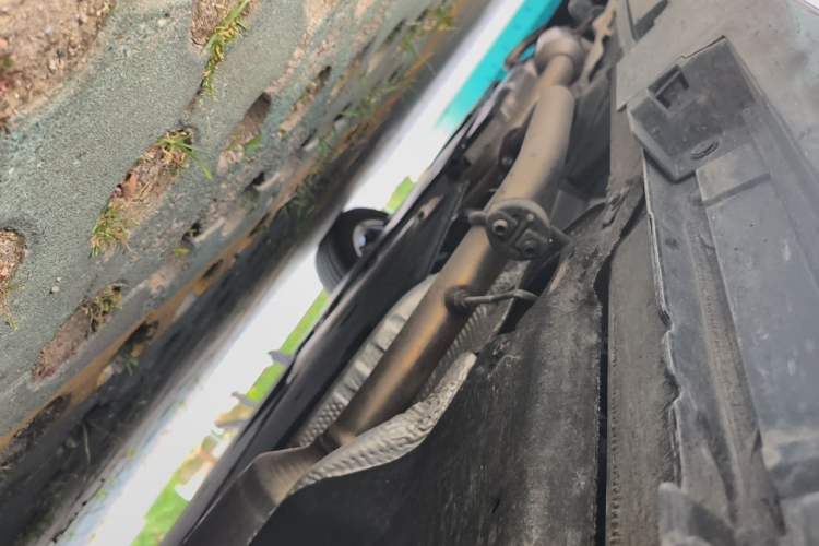 Used Toyota SIENNA 2024 2.5L Hybrid Comfort Edition Chassis Front Right