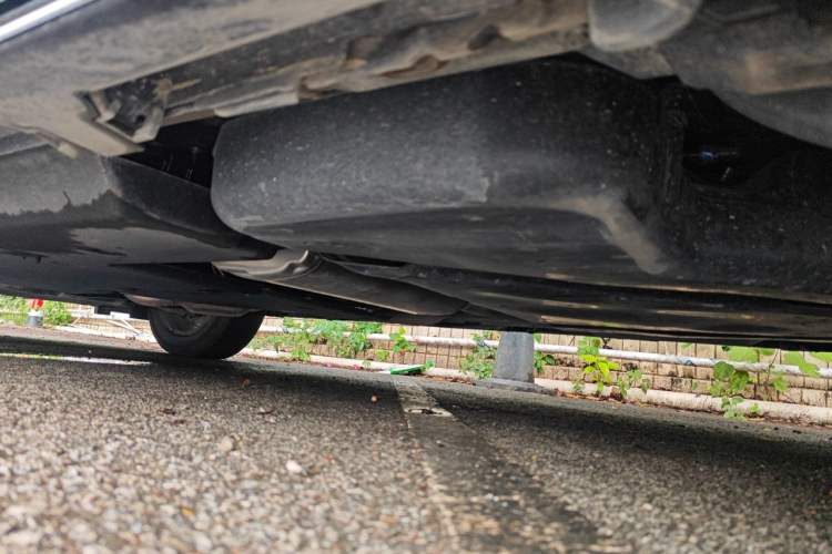 Used Toyota SIENNA 2024 2.5L Hybrid Comfort Edition Chassis Rear Left
