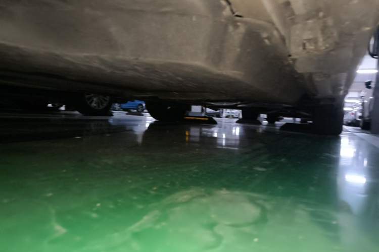 Used Toyota SIENNA 2024 2.5L Hybrid Platinum Edition Chassis Rear Left