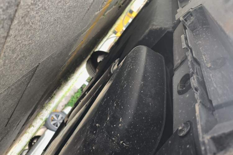 Used Toyota SIENNA 2024 2.5L Hybrid Comfort Edition Chassis Rear Left