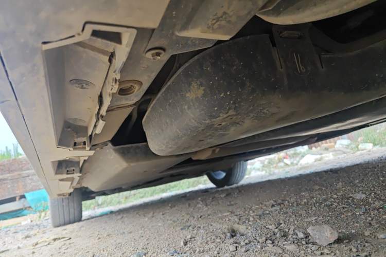 Used Toyota SIENNA 2024 2.5L Hybrid Luxury Edition Chassis Rear Left