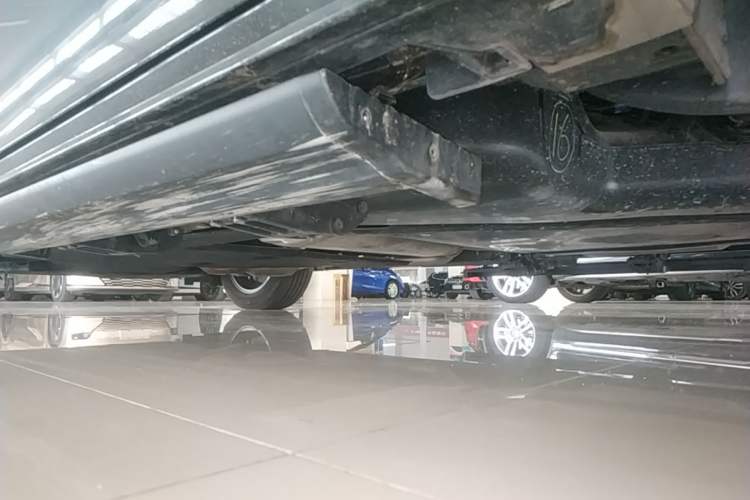 Used Toyota SIENNA 2024 2.5L Hybrid Four-Wheel Drive Prestige Edition Chassis Rear Left