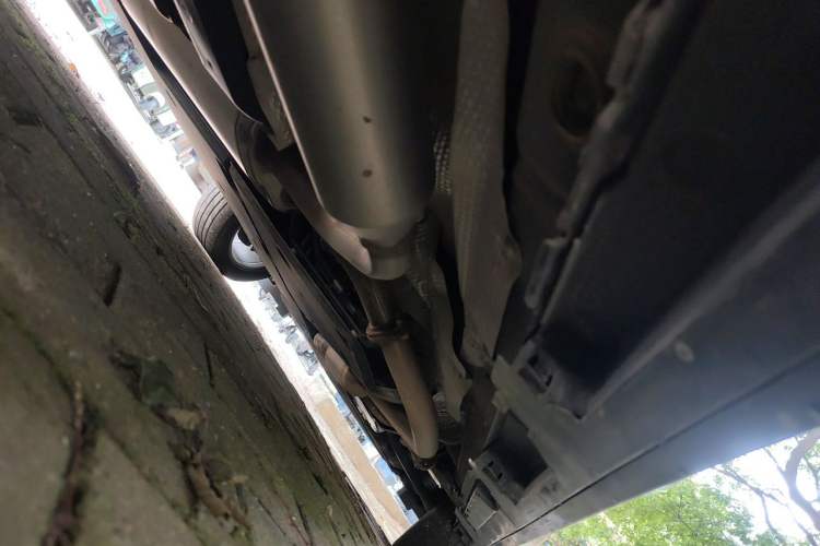 Used Toyota SIENNA 2024 2.5L Hybrid Luxury Edition Chassis Rear Right