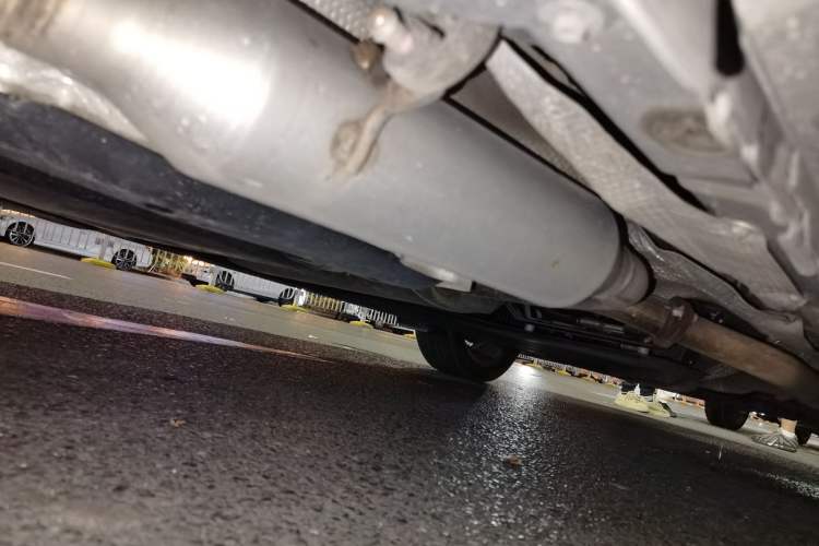Used Toyota SIENNA 2024 2.5L Hybrid Luxury Edition Chassis Rear Right