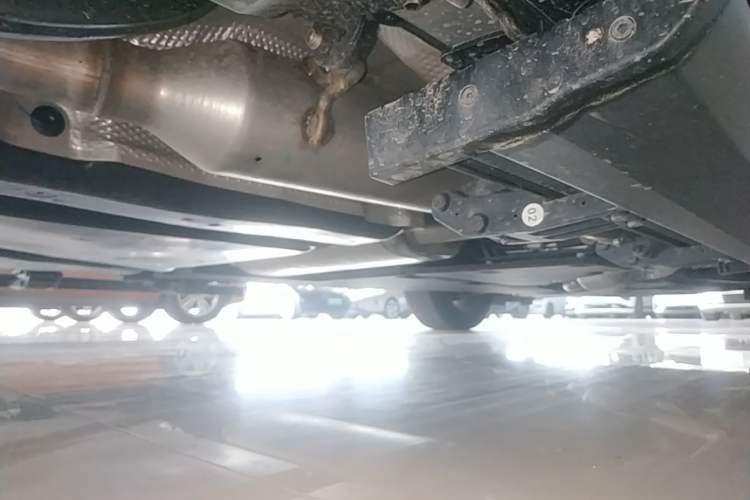 Used Toyota SIENNA 2024 2.5L Hybrid Four-Wheel Drive Prestige Edition Chassis Rear Right