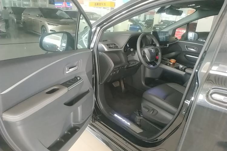 Used Toyota SIENNA 2024 2.5L Hybrid Four-Wheel Drive Prestige Edition Driver Seat