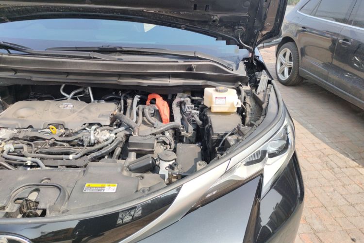 Used Toyota SIENNA 2024 2.5L Hybrid Four-Wheel Drive Prestige Edition Engine Bay Left