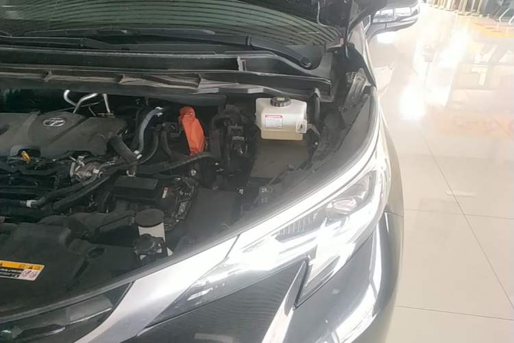 Used Toyota SIENNA 2024 2.5L Hybrid Four-Wheel Drive Prestige Edition Engine Bay Left