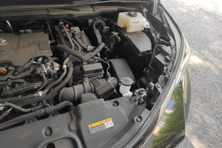 Used Toyota SIENNA 2024 2.5L Hybrid Prestige Deluxe Edition Engine Bay Left