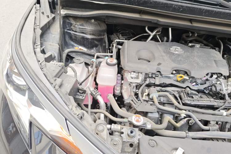 Used Toyota SIENNA 2024 2.5L Hybrid Prestige Deluxe Edition Engine Bay Right
