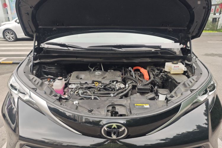 Used Toyota SIENNA 2024 2.5L Hybrid Four-Wheel Drive Prestige Edition Engine Bay