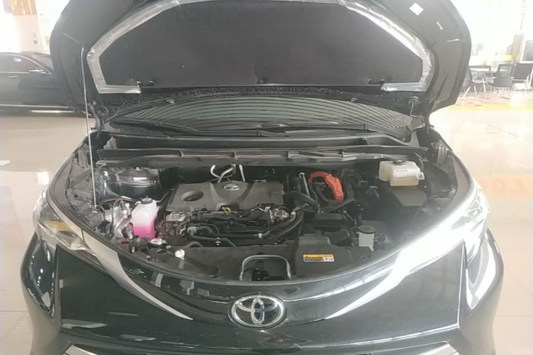Used Toyota SIENNA 2024 2.5L Hybrid Four-Wheel Drive Prestige Edition Engine Bay