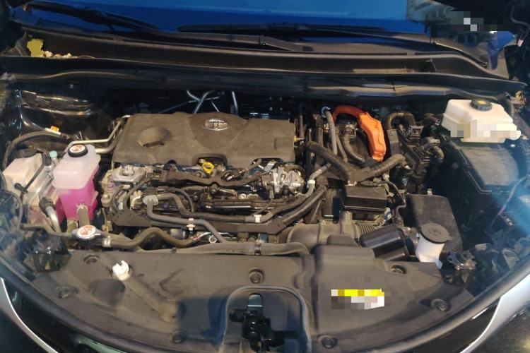 Used Toyota SIENNA 2024 2.5L Hybrid Four-Wheel Drive Prestige Edition Engine Bay