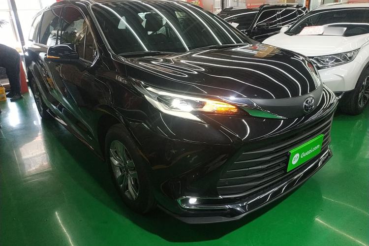 Used Toyota SIENNA 2024 2.5L Hybrid Comfort Edition Exterior 1