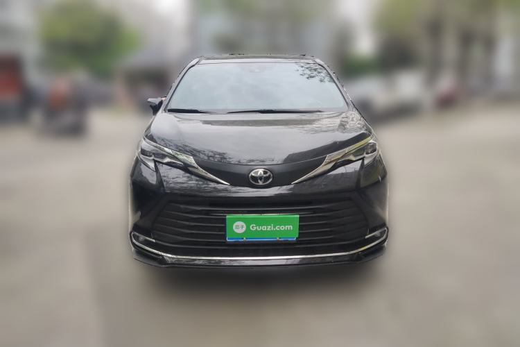 Used Toyota SIENNA 2024 2.5L Hybrid Comfort Edition Exterior 1