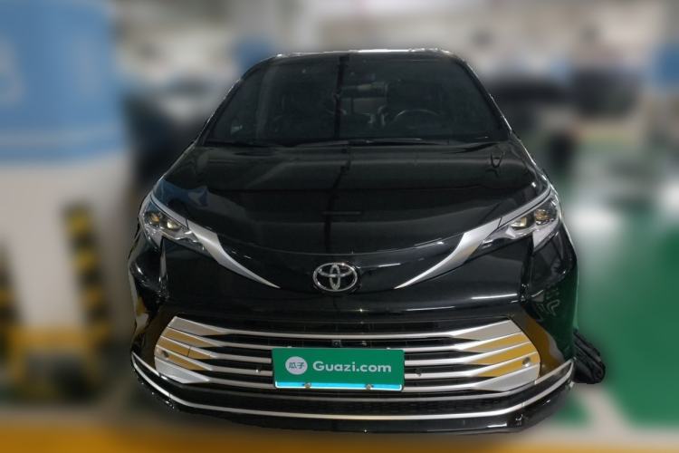 Used Toyota SIENNA 2024 2.5L Hybrid Platinum Edition Exterior 1