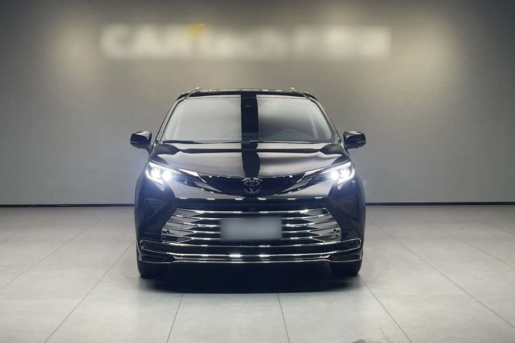 Used Toyota SIENNA 2024 2.5L Hybrid Comfort Edition Exterior 1