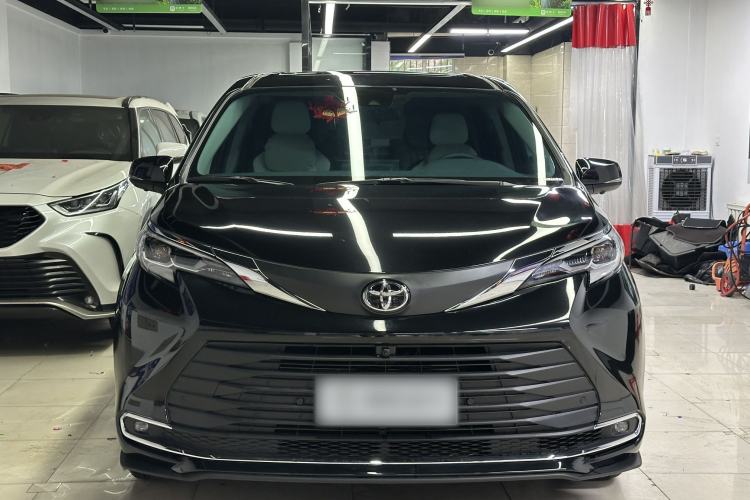 Used Toyota SIENNA 2024 2.5L Hybrid Comfort Edition Exterior 1