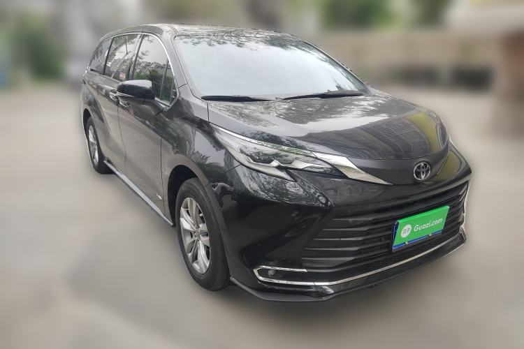 Used Toyota SIENNA 2024 2.5L Hybrid Comfort Edition Exterior 2