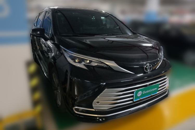 Used Toyota SIENNA 2024 2.5L Hybrid Platinum Edition Exterior 2