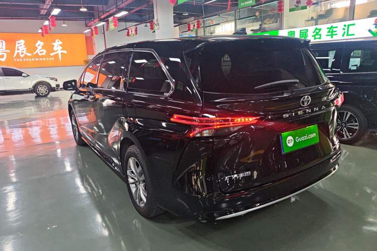 Used Toyota SIENNA 2024 2.5L Hybrid Four-Wheel Drive Prestige Edition Exterior 2