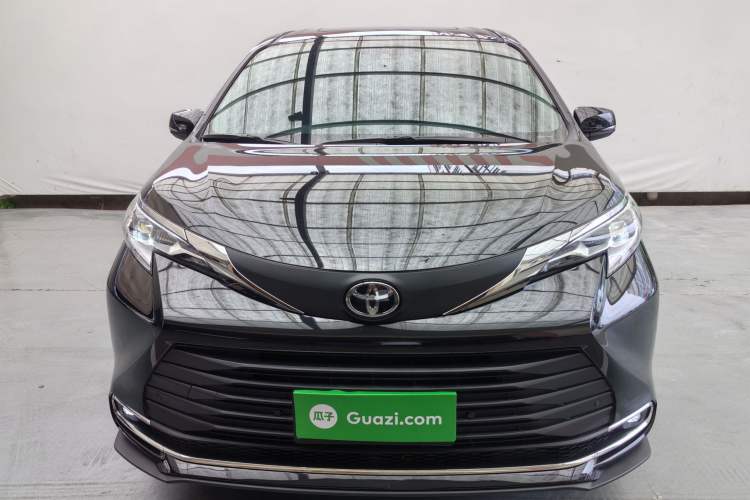 Used Toyota SIENNA 2024 2.5L Hybrid Comfort Edition Exterior 3