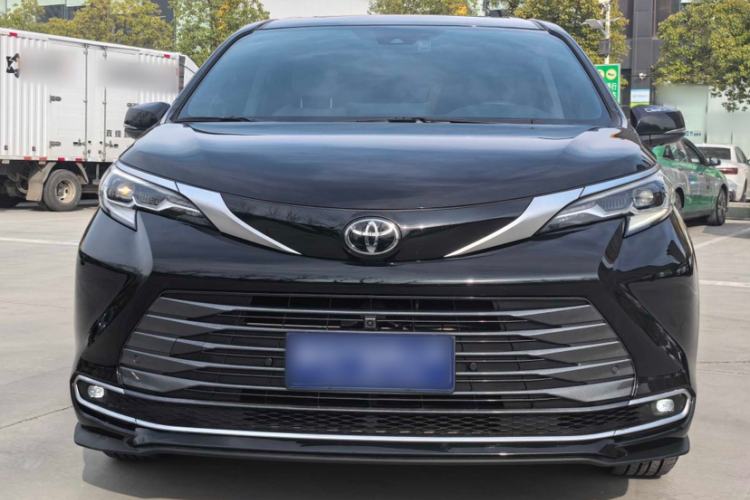 Used Toyota SIENNA 2024 2.5L Hybrid Four-Wheel Drive Prestige Edition Exterior 3