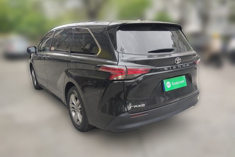 Used Toyota SIENNA 2024 2.5L Hybrid Comfort Edition Exterior 3