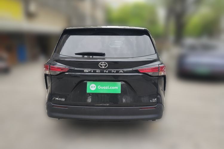 Used Toyota SIENNA 2024 2.5L Hybrid Comfort Edition Exterior 4