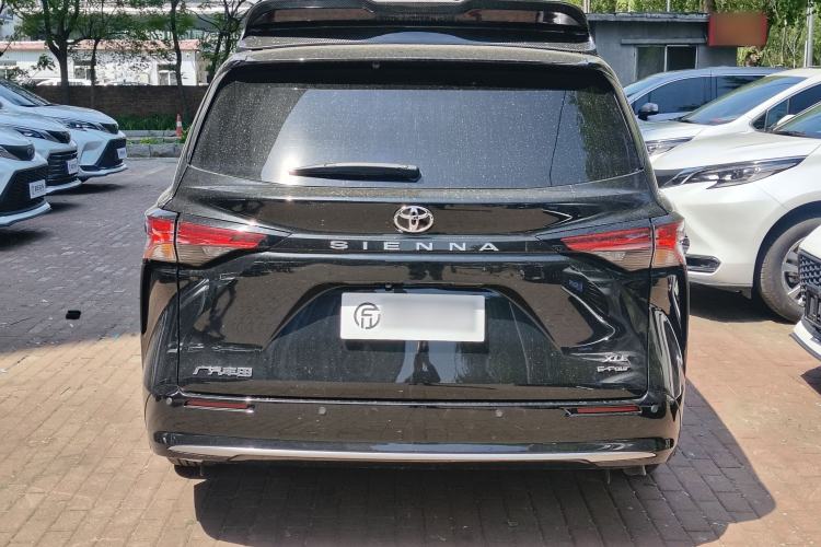 Used Toyota SIENNA 2024 2.5L Hybrid Four-Wheel Drive Prestige Edition Exterior 4