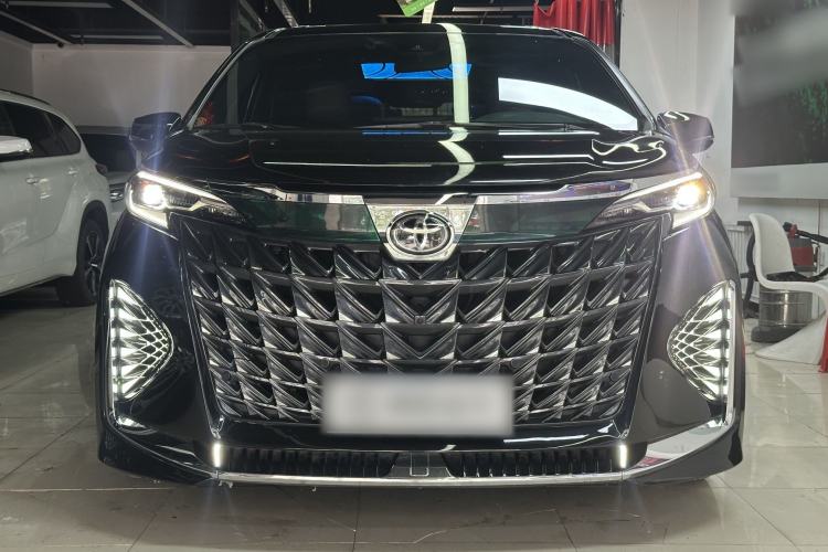 Used Toyota SIENNA 2024 2.5L Hybrid Comfort Edition Exterior 5