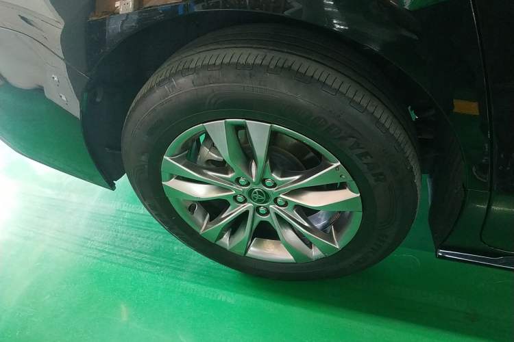 Used Toyota SIENNA 2024 2.5L Hybrid Comfort Edition Exterior 5