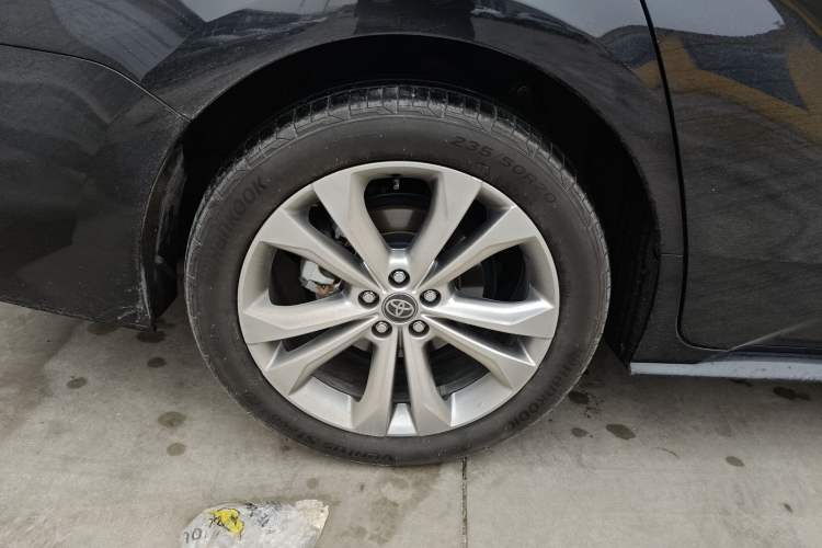 Used Toyota SIENNA 2024 2.5L Hybrid Luxury Edition Exterior 5