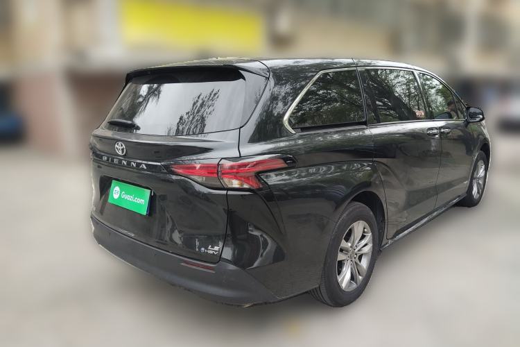 Used Toyota SIENNA 2024 2.5L Hybrid Comfort Edition Exterior 5