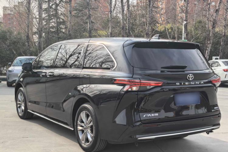 Used Toyota SIENNA 2024 2.5L Hybrid Four-Wheel Drive Prestige Edition Exterior 7