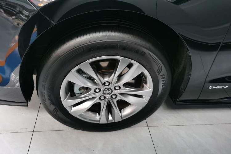 Used Toyota SIENNA 2024 2.5L Hybrid Comfort Edition Exterior 7