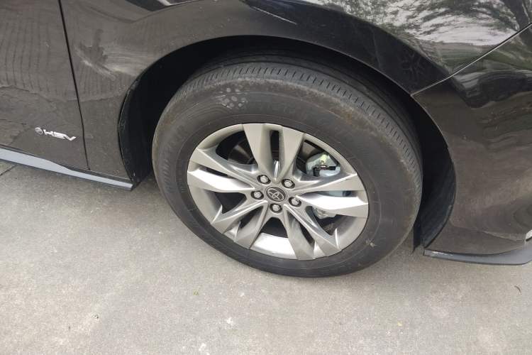 Used Toyota SIENNA 2024 2.5L Hybrid Comfort Edition Exterior 7