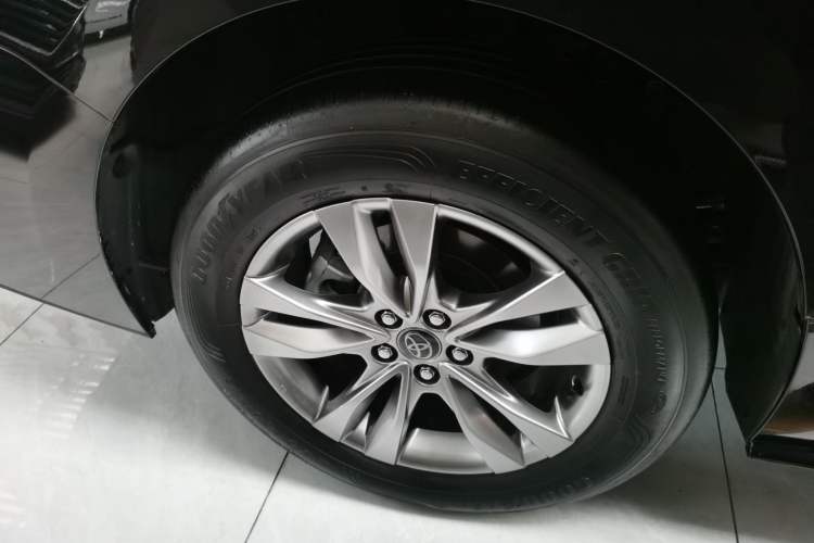 Used Toyota SIENNA 2024 2.5L Hybrid Comfort Edition Exterior 8