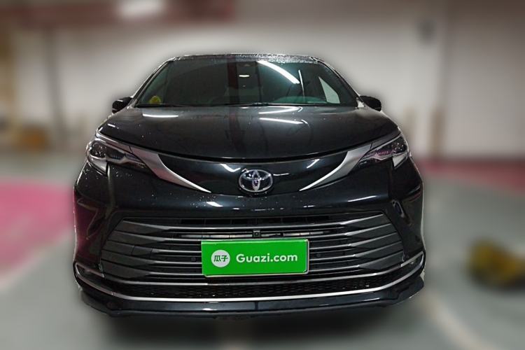 Used Toyota SIENNA 2024 2.5L Hybrid Four-Wheel Drive Prestige Edition Front